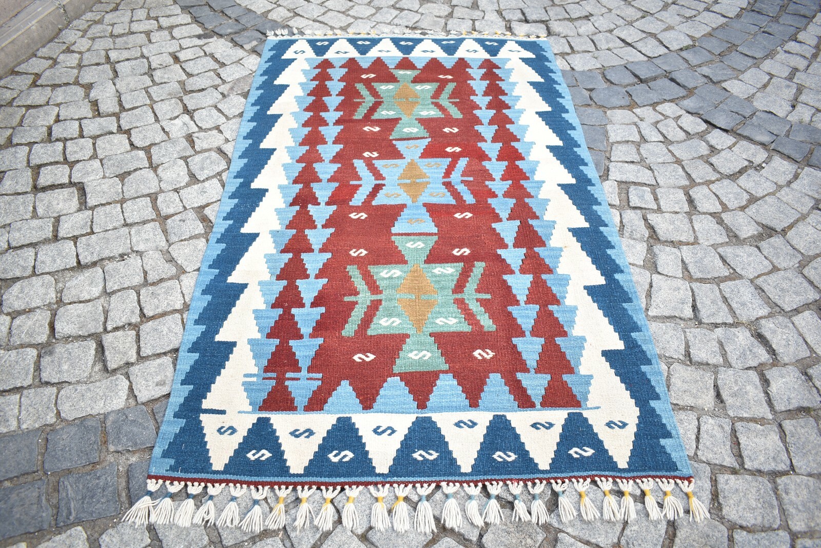 Vintage Turkish Kilim 3’4 x 5’7 ft. Anatolian Nomad Woven Wool Kilim Area Rug