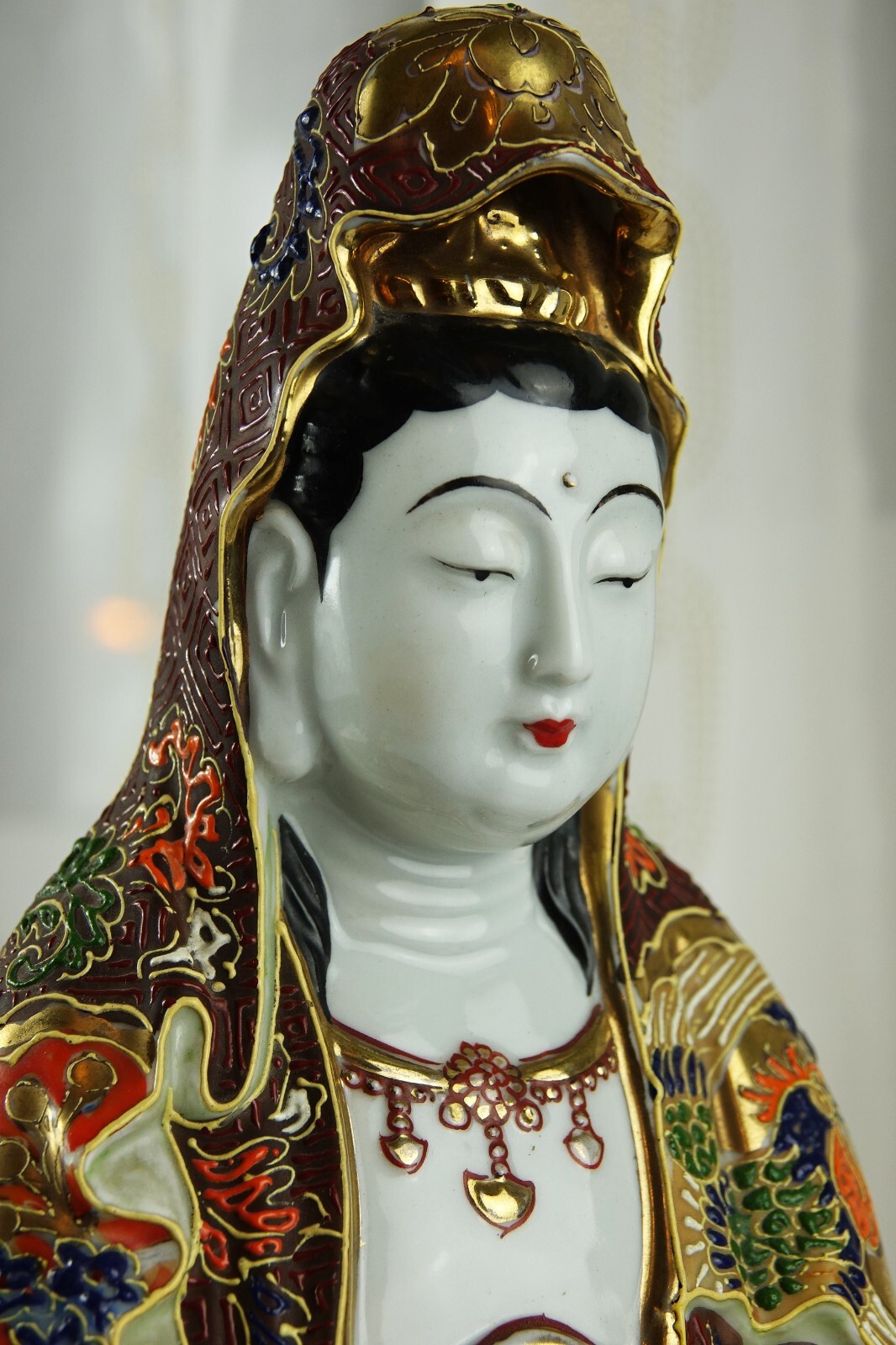 Antique Japanese Kutani Yaki Guanyin Buddha Porcelain Statue 九谷烧瓷器五彩观音菩萨像
