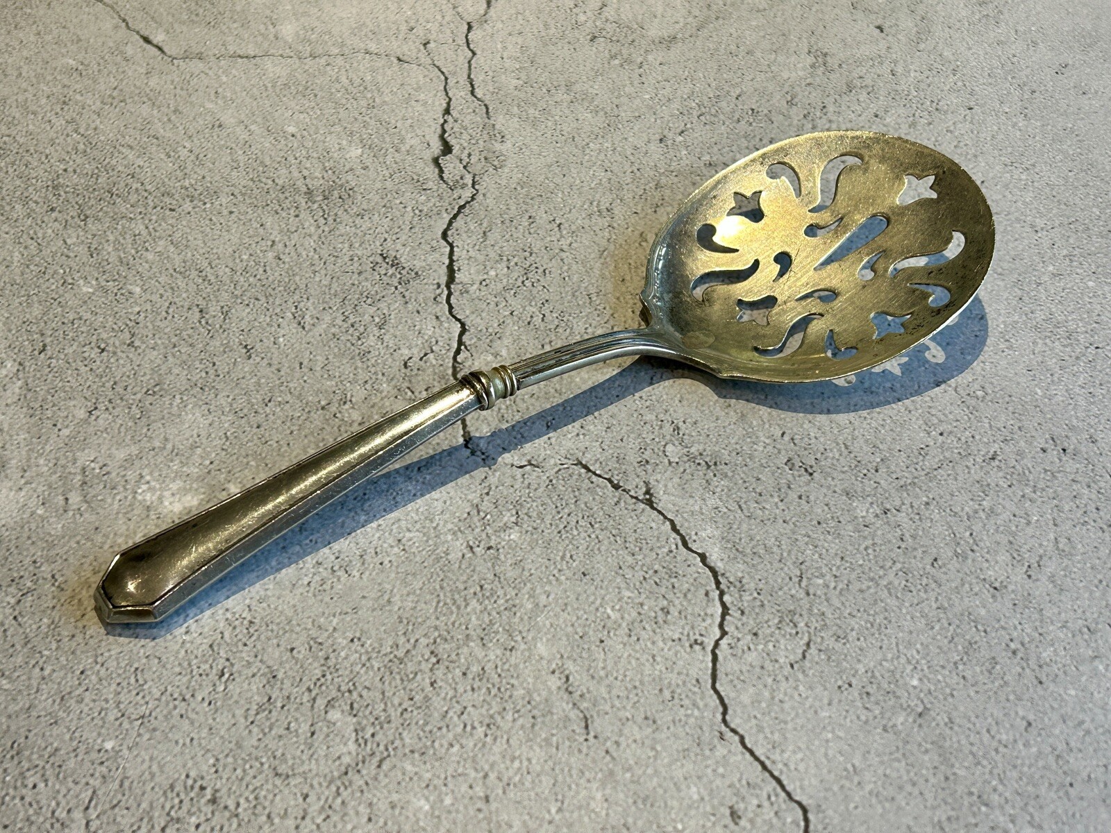 Antique Sterling Silver Handle 8½” Pierced Tomato Server Spoon Spatula