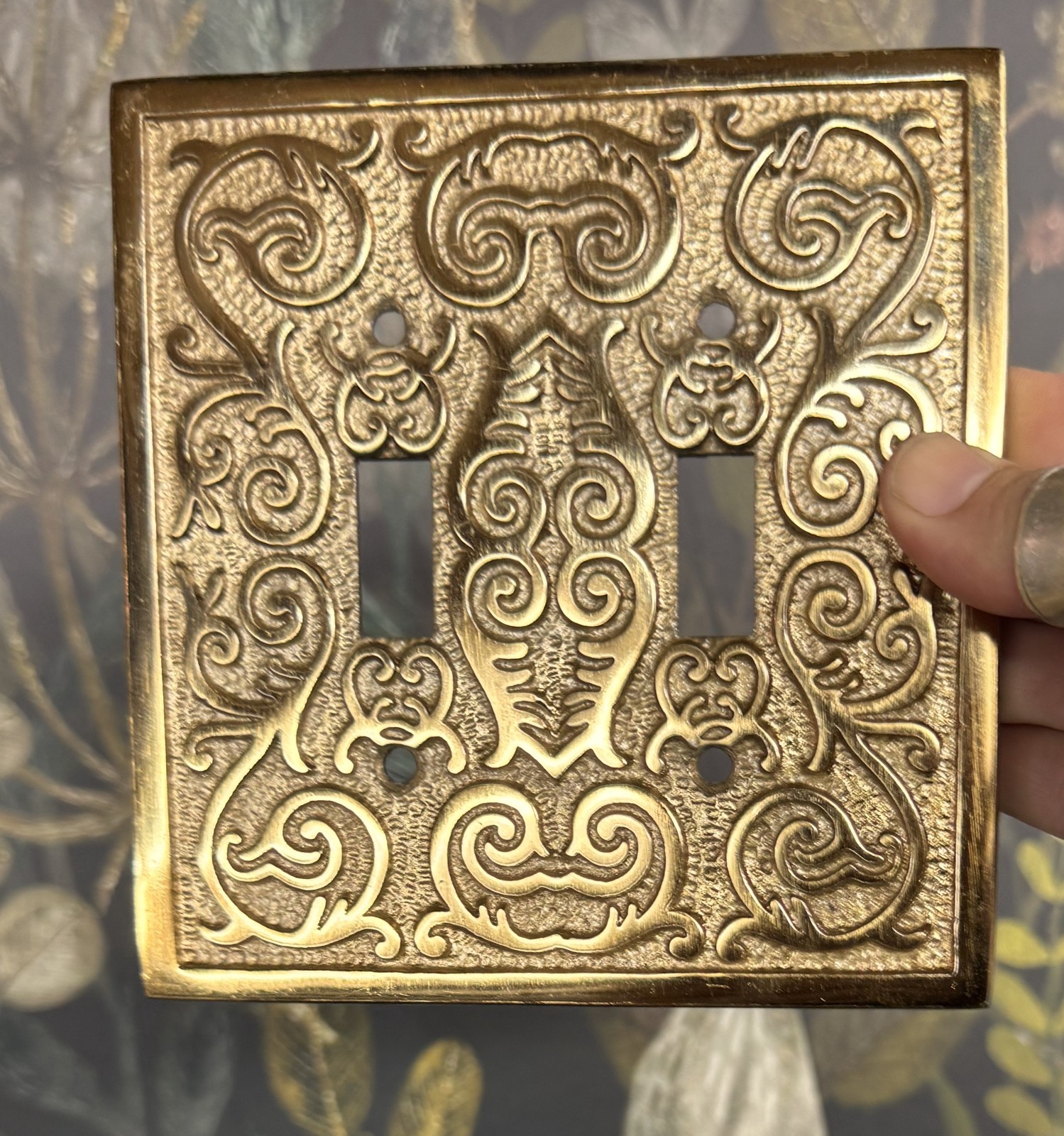 Metal Double Two 2 Toggle Light Switch Cover. Scroll Ornate wall plate Fleur DE