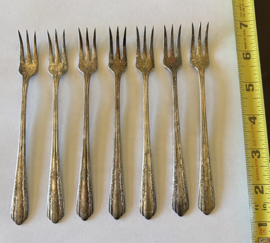 Vintage Marathon Silver Plated 5 1/2 Inch Long Forks