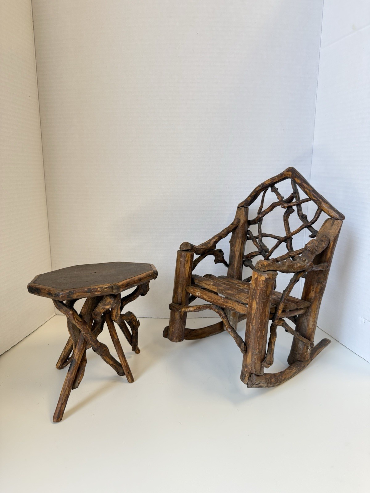 Vtg Hand Crafted 12″ Doll’s Country / Primitive TWIG Rocking Chair & Table B10