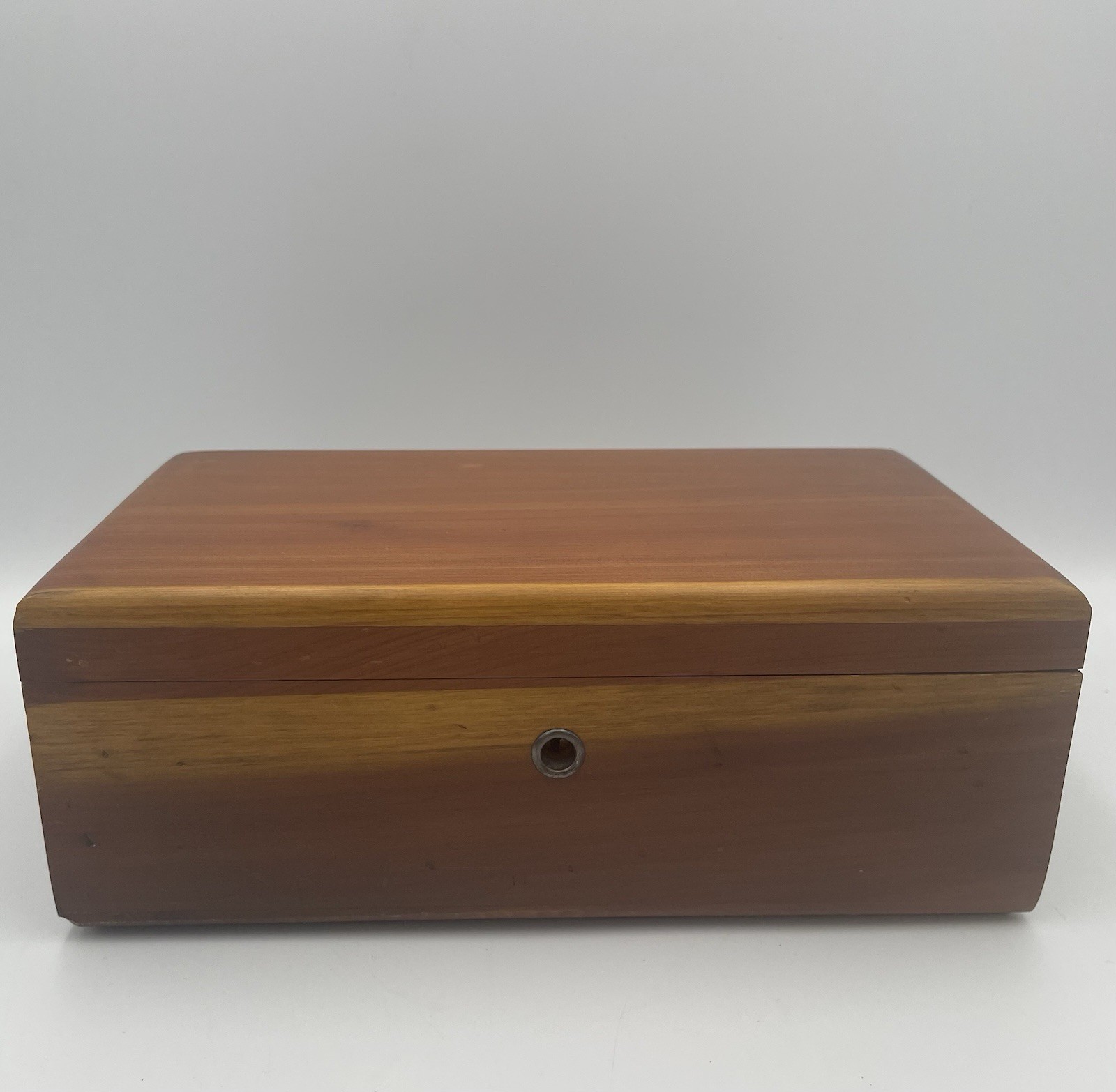 Vintage Lane Cedar Box Hope Chest Promo U & I Furniture Co. Logan UT With Key 9”