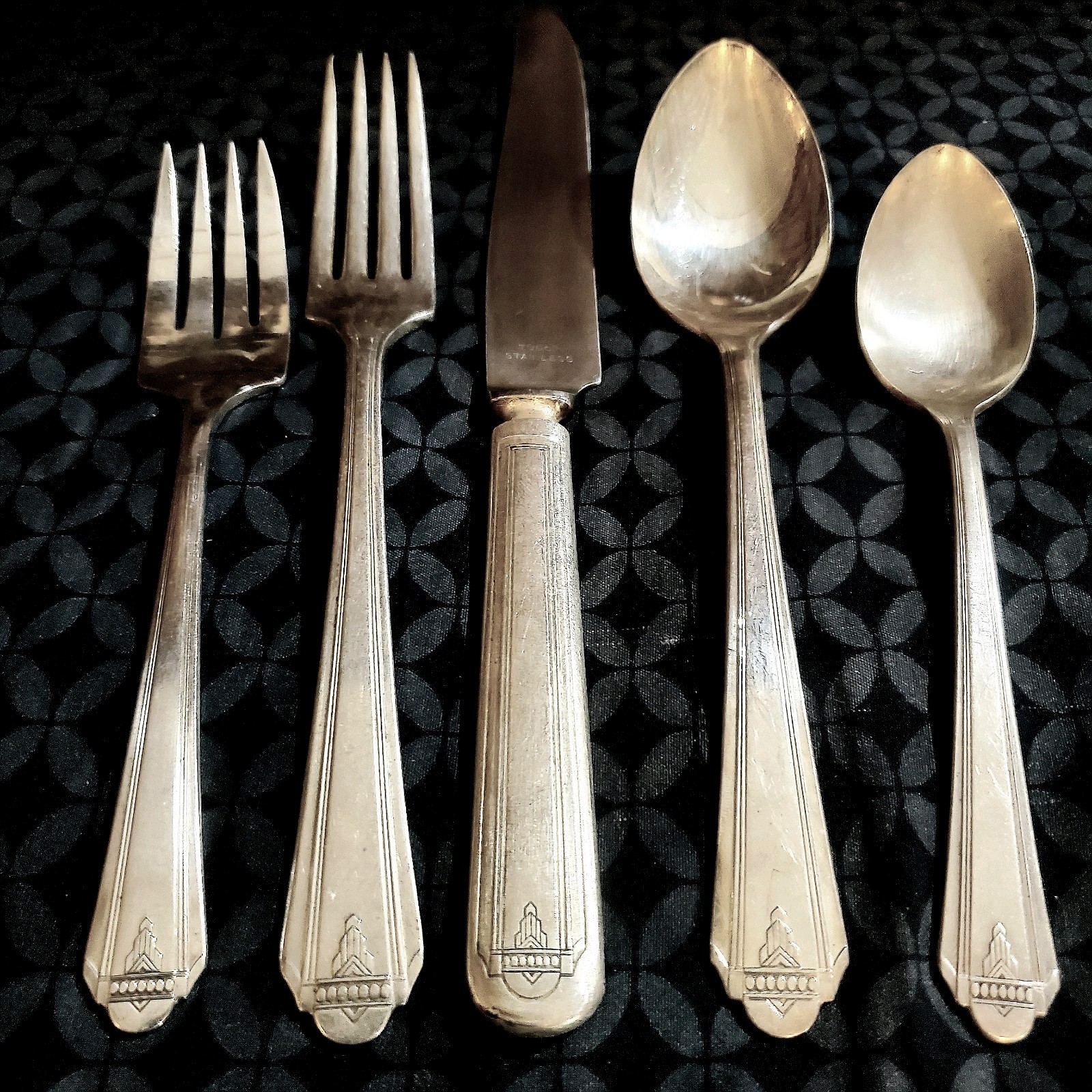 1 PLACE SETTING ONEIDA COMMUNITY BARBARA / GLAMOUR ART DECO 1931 5 PC