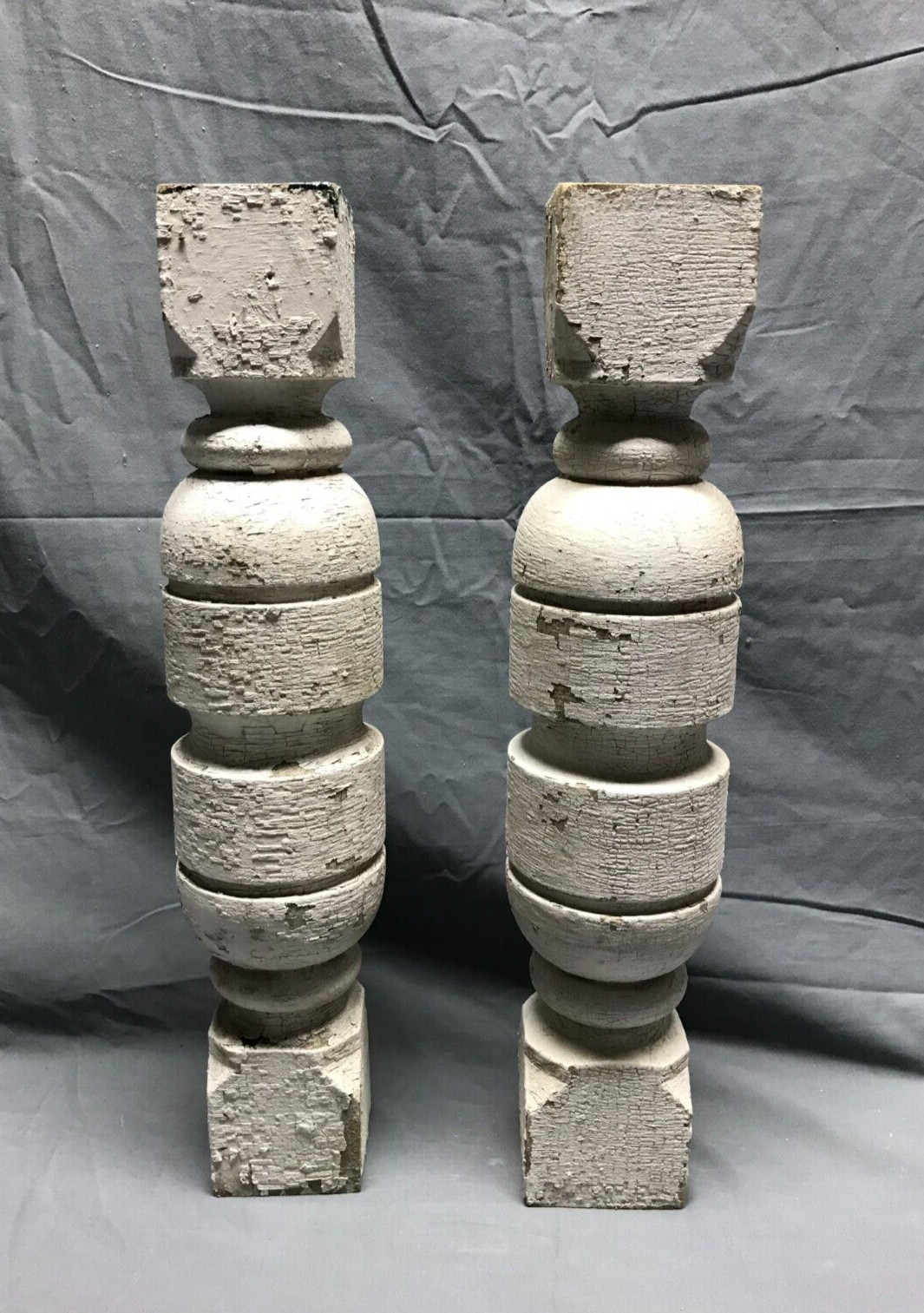 Antique Pair 18″ Turned Wood Shabby Porch Balusters Thick Chunky VTG 1160-26B