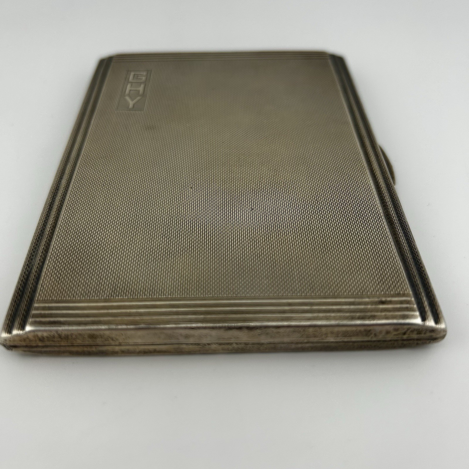 George VI Solid Sterling Silver Cigarette Case – Mappin & Webb – 1941 – 178g