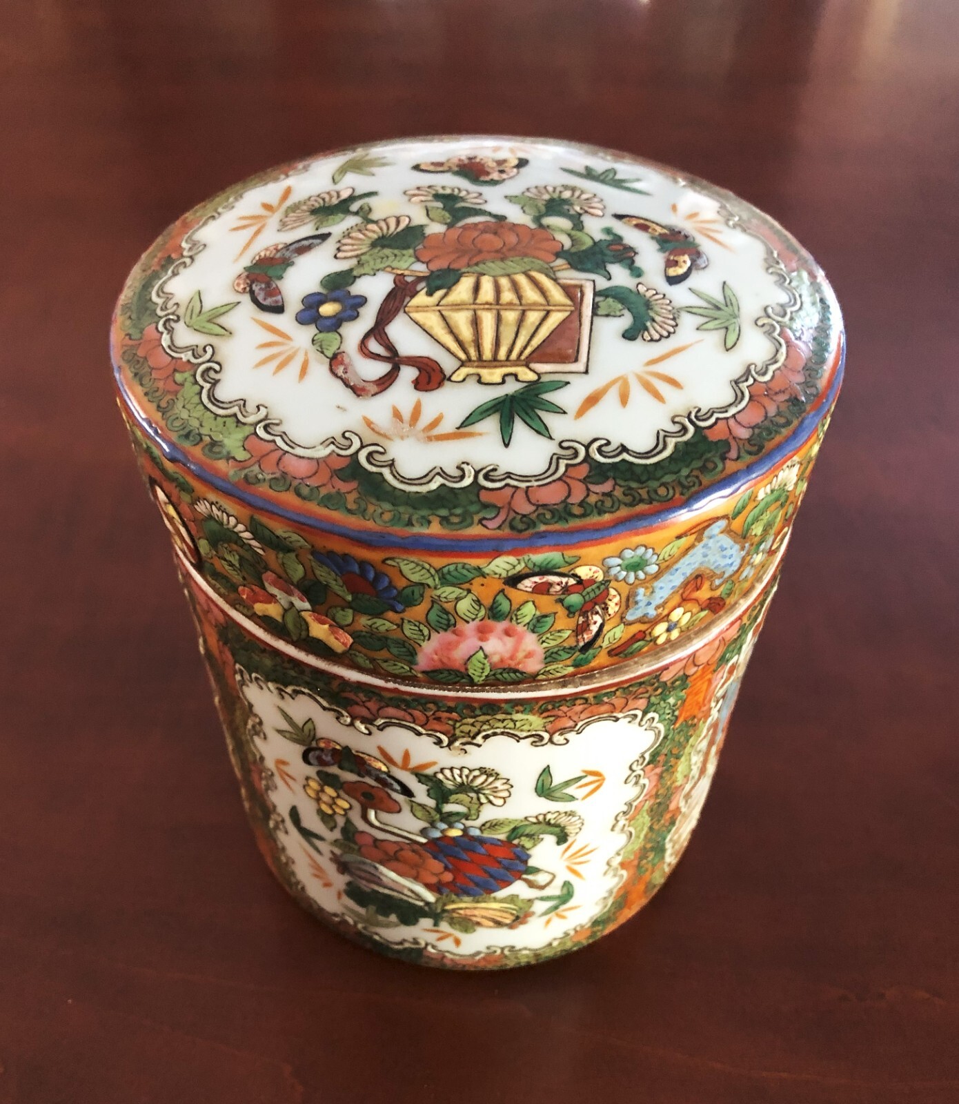 Qing Dynasty Porcelain Porcelain Jar – Reduced