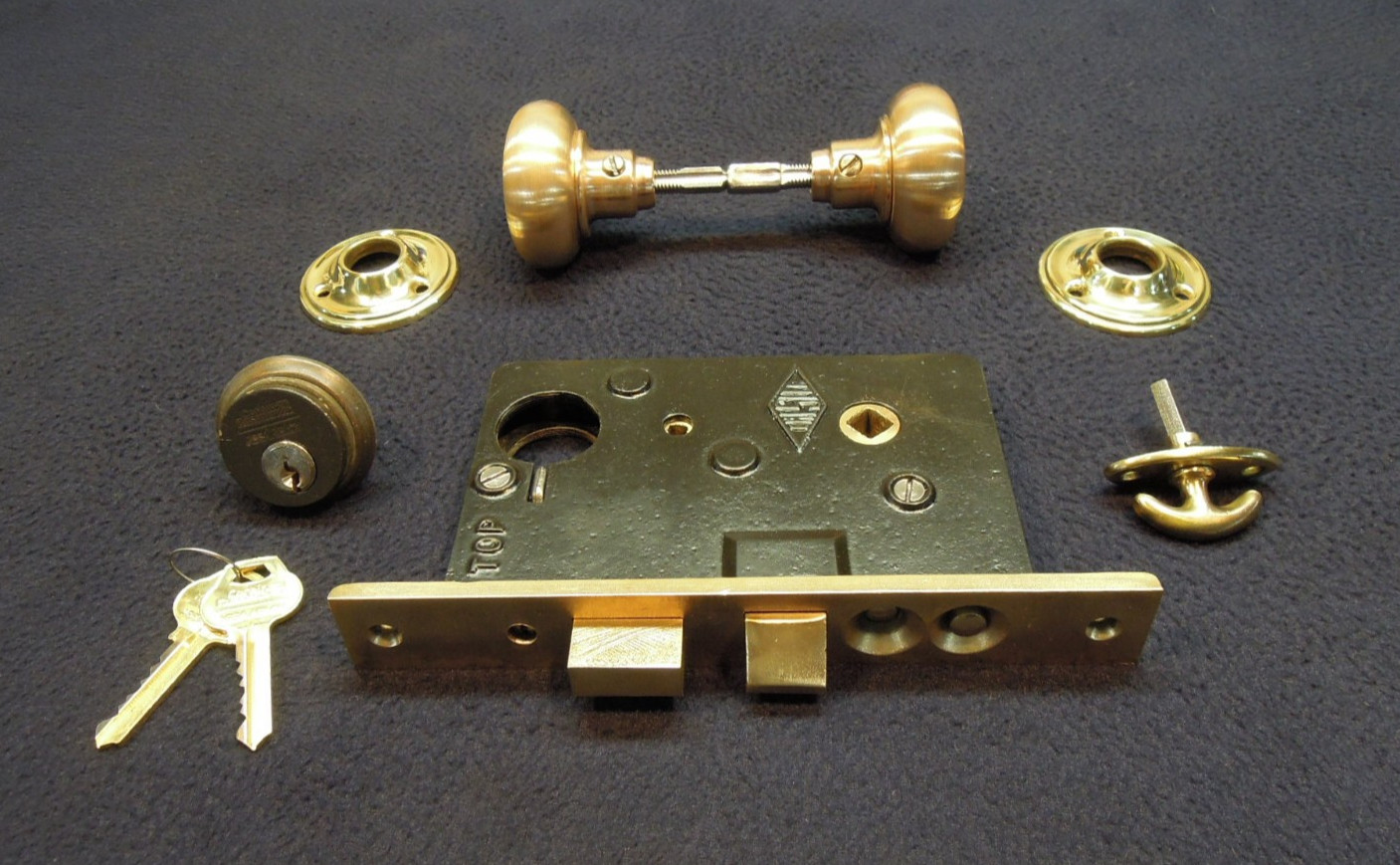 Antique Entry Mortise Lock Brass Knobs & Roses, Cylinder w/ 2 keys – Chesler