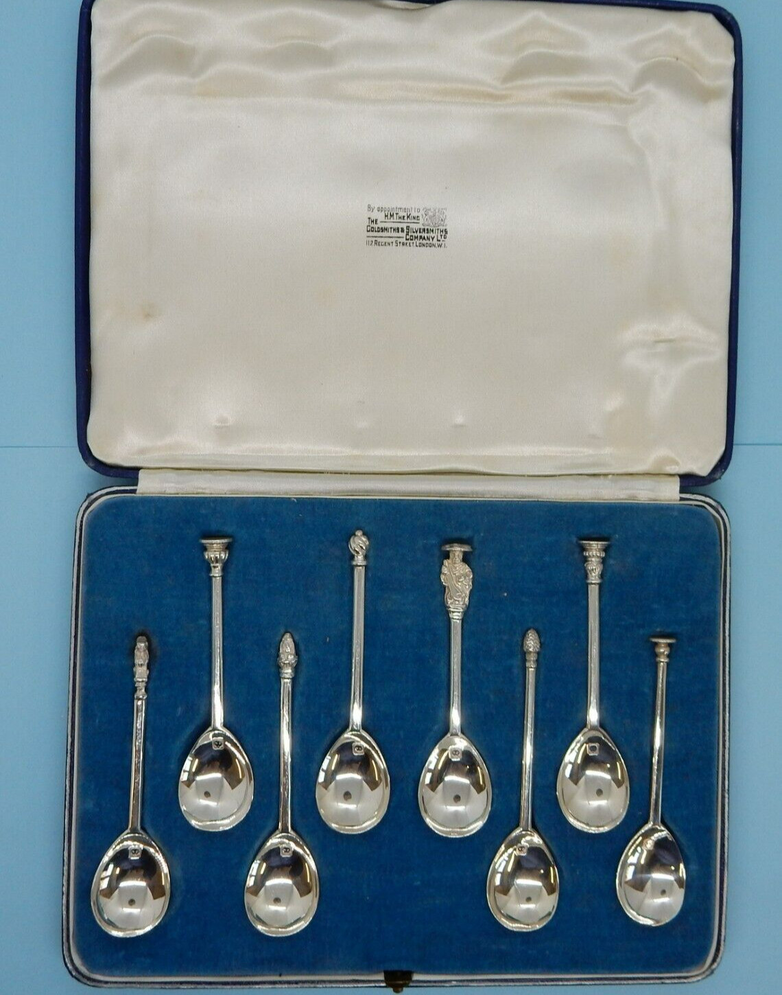 Boxed Set of 8 MEDIEVAL STYLE Solid SILVER Teaspoons GOLDSMITHS London 1936/7