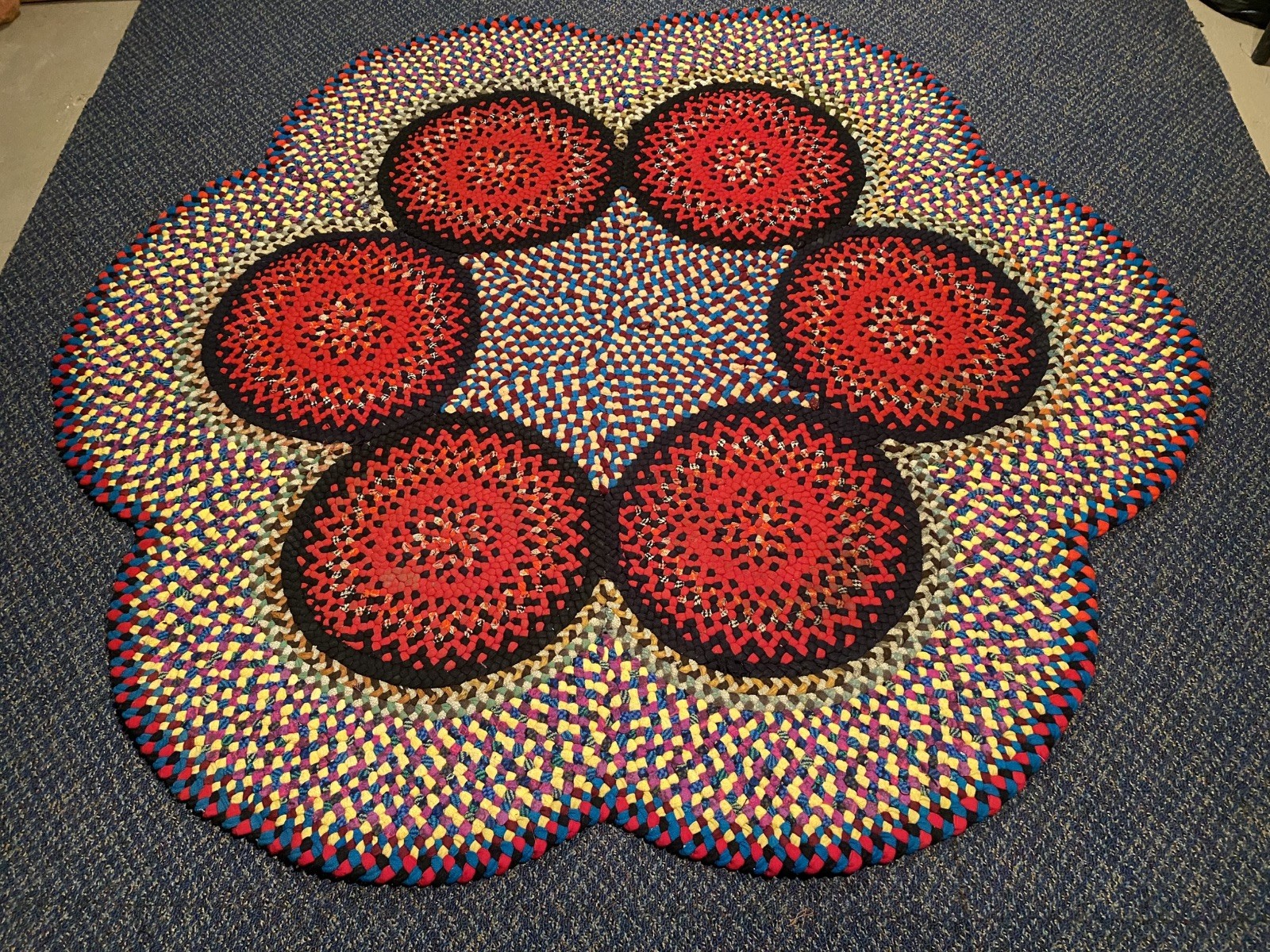 Vintage Antique Handmade Folk Art 6 Circle Wool Braided Rug