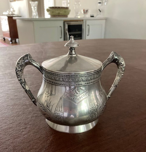 ANTIQUE E.G. WEBSTER & SON NY QUADRUPLE PLATE HARD WHITE METAL SUGAR BOWL NO. 70