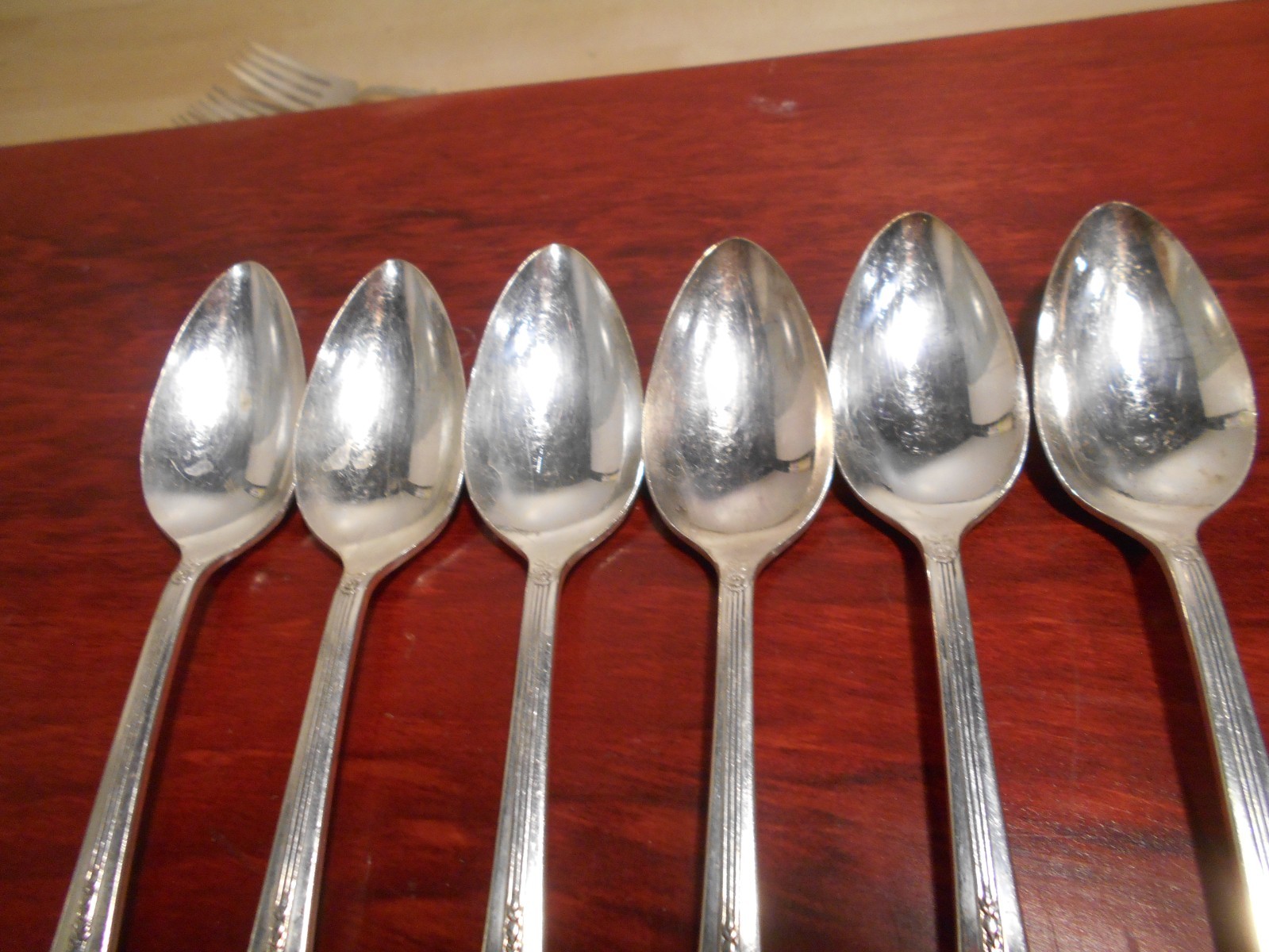 6 Nobility Plate 1939 ROYAL ROSE Pattern Place or Oval Soup Spoons Oneida 8508