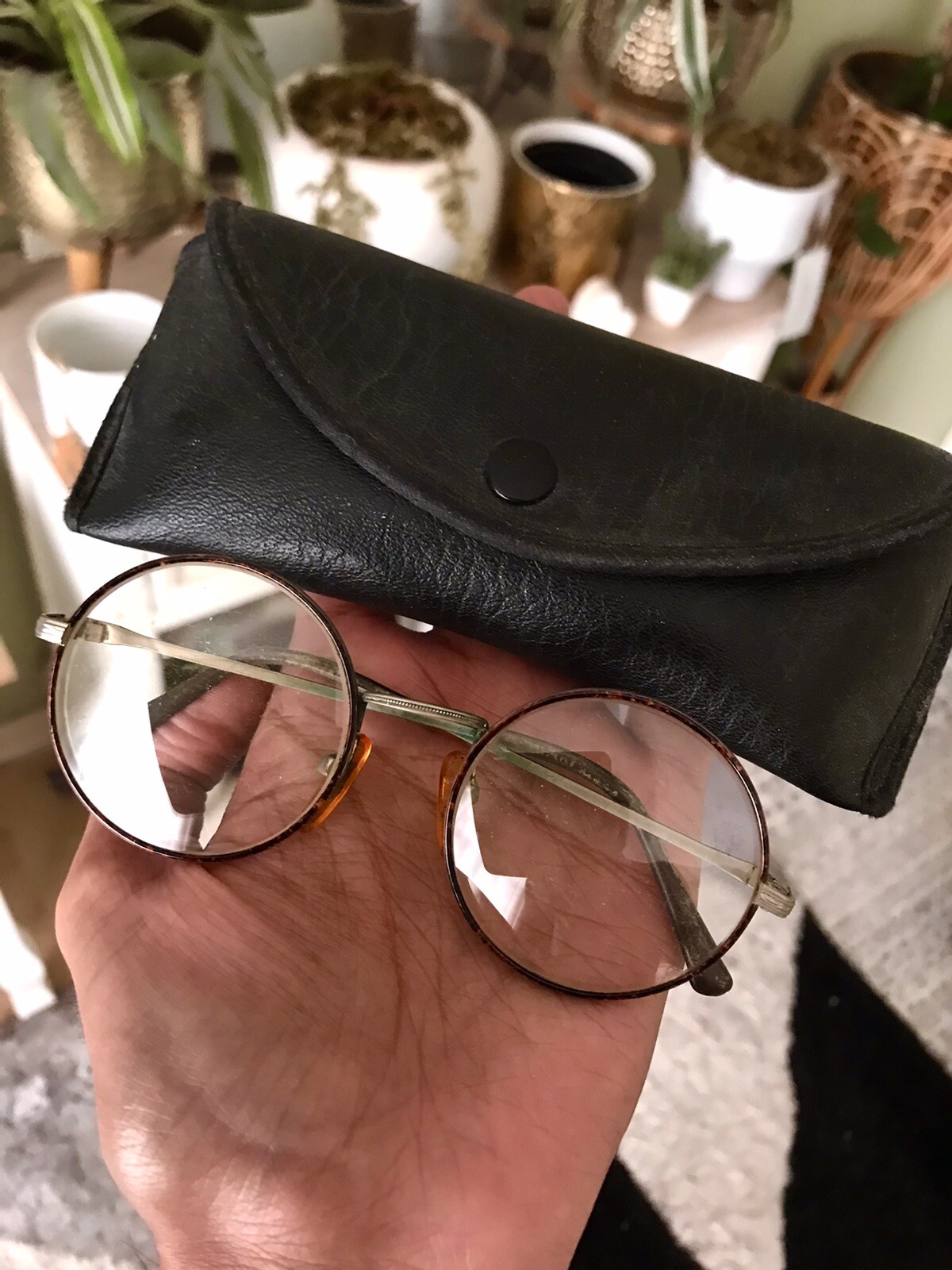 Vintage Old Harry Potter Style Glasses And Leather Case Collector’s Antiquities