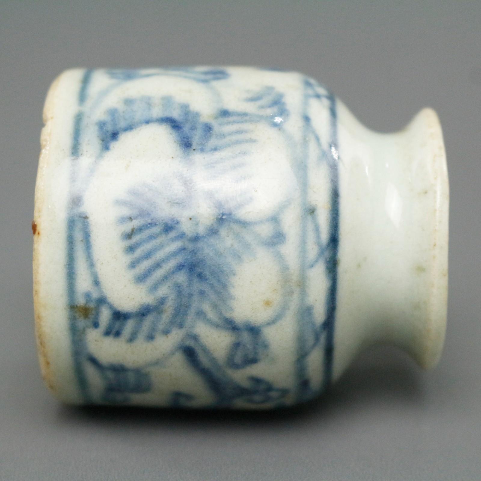 Antique 19th C Qing Dynasty Blue & White Porcelain Ink Pot – Scholar’s Desk