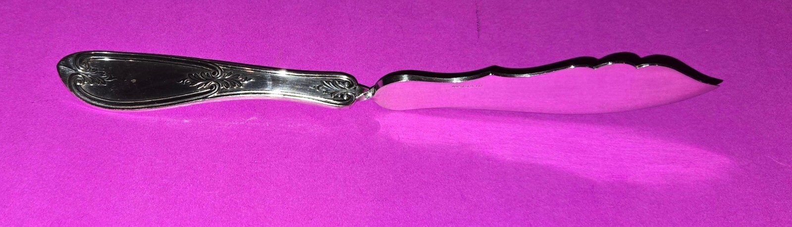 ANTIQUE 1847 WM ROGERS & SON A1 TWISTED HANDLE MASTER BUTTER KNIFE…EXCELLENT!!