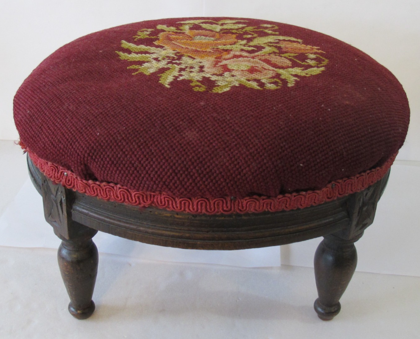 Estate Victorian Round Burgundy Needlepoint Floral Footstool Stool Wood Legs