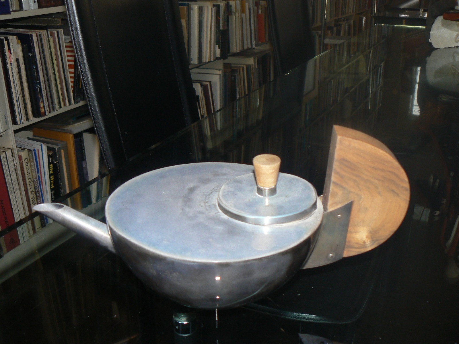 BAUHAUS INSPIRED SILVER TEA POT