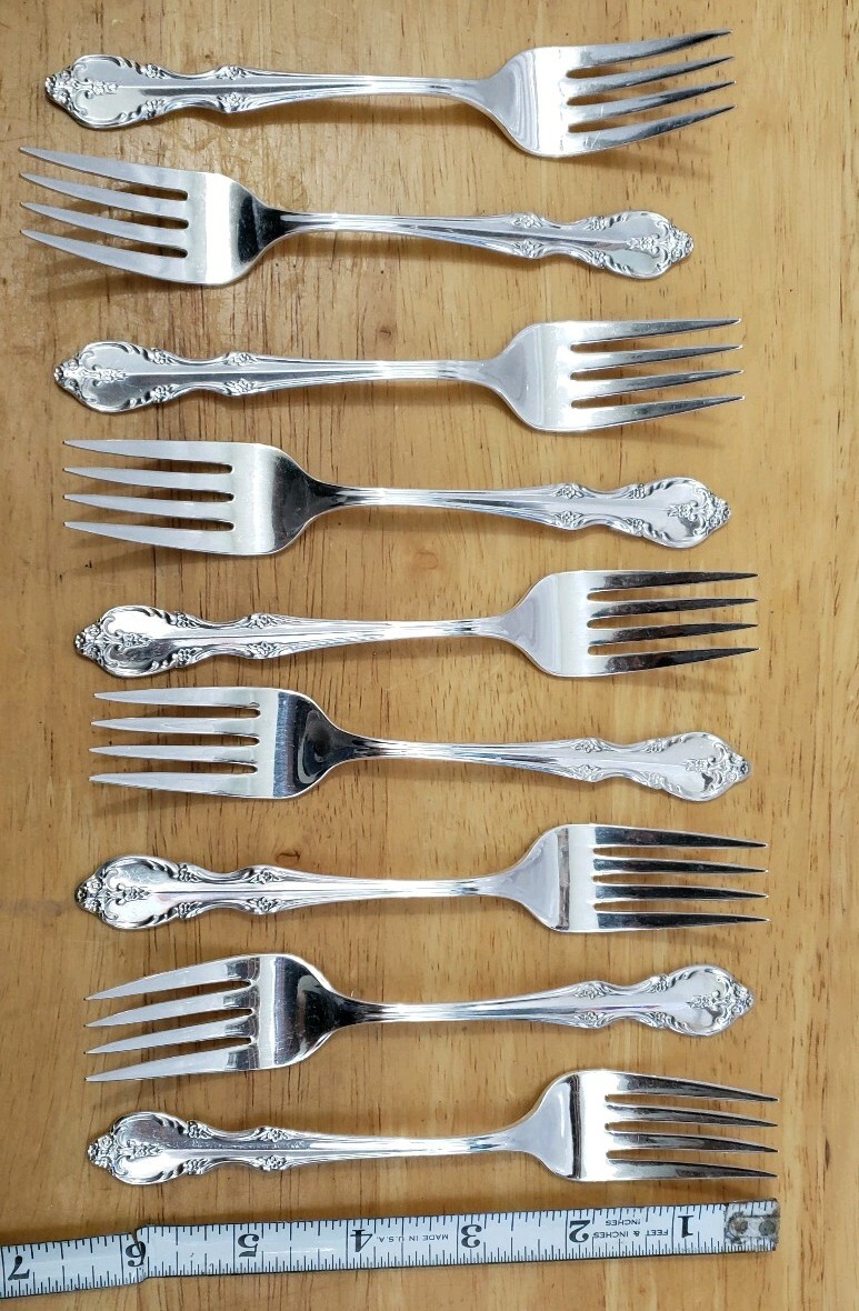 LOT OF 9 VINTAGE 1962 SOUTHERN SPLENDOR PATTERN SILVERPLATED SALAD FORKS