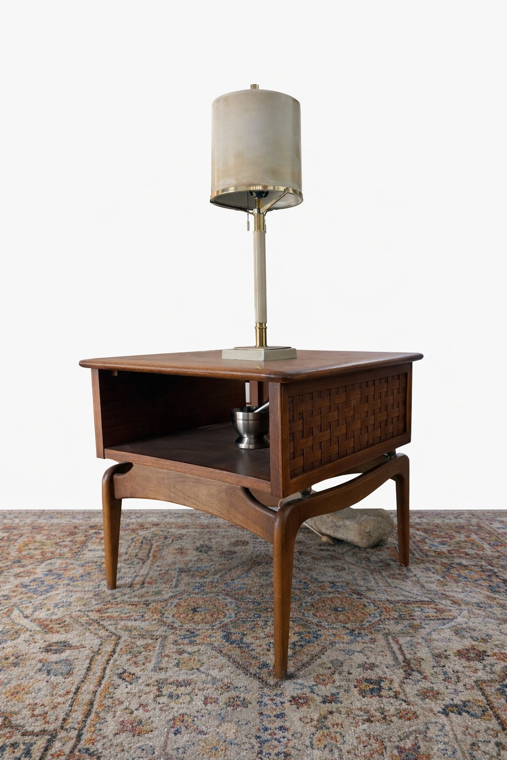 Lane “Perception” 908-06 Walnut Lamp Table — Mid-Century Modern Icon