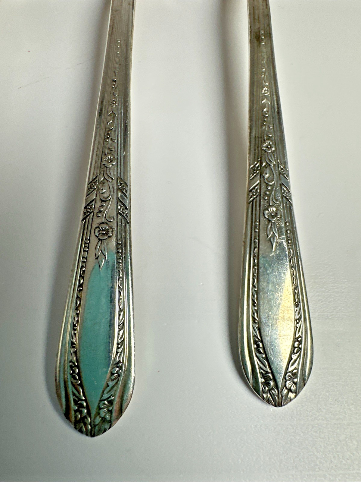 WM ROGERS MFG. CO ORIGINAL ROGERS IS Silverplate Flatware 20 Pc Set LYRIC 1939