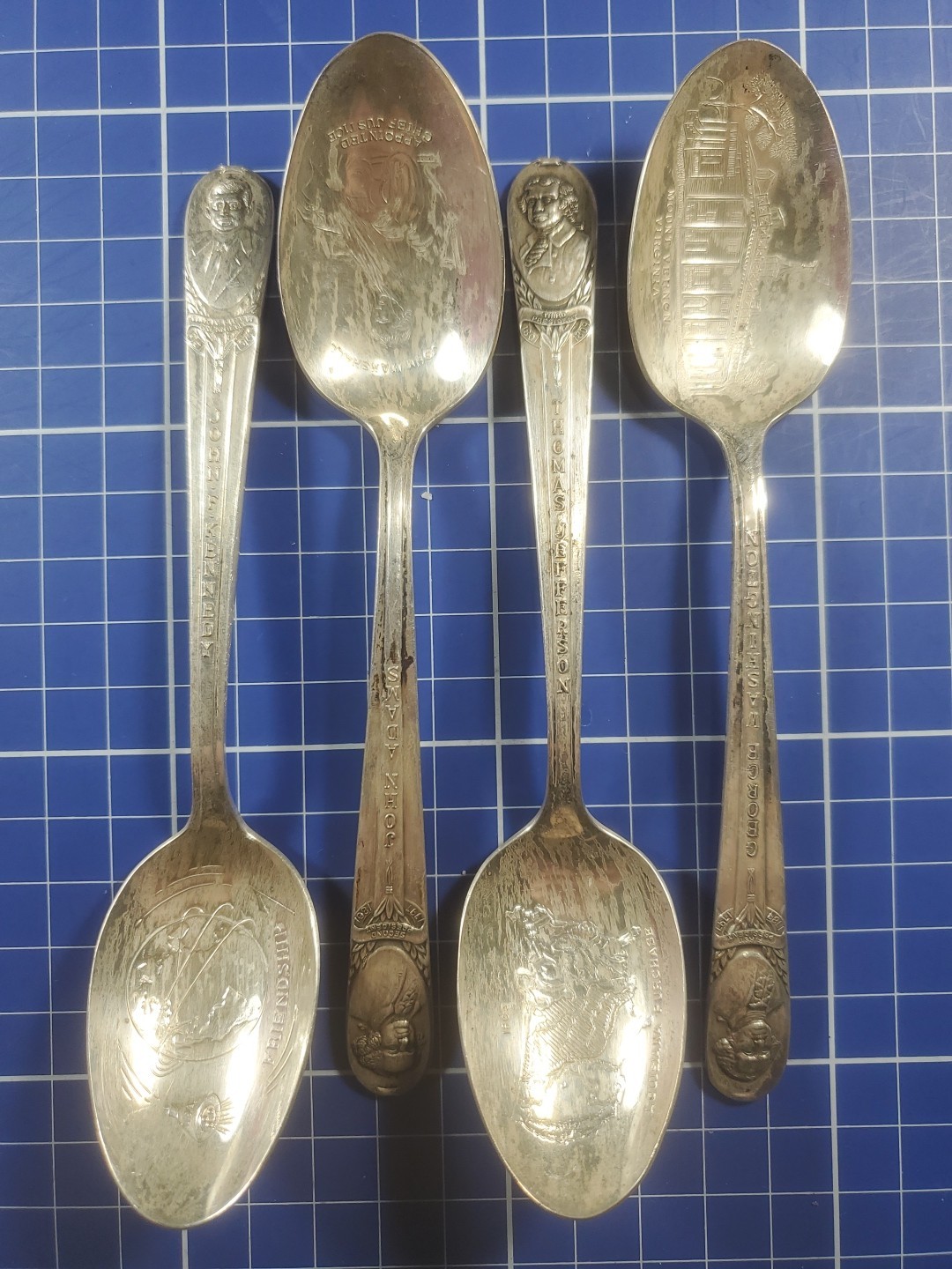 Vintage WM Rogers IS Silverplate Presidential Commemorative Spoons Set of 4