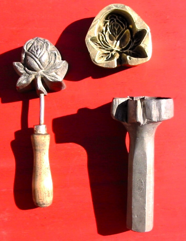 RARE Vintage 3 pc Millinery Rose Flower Applique Leaf Mold Brass Antique #46