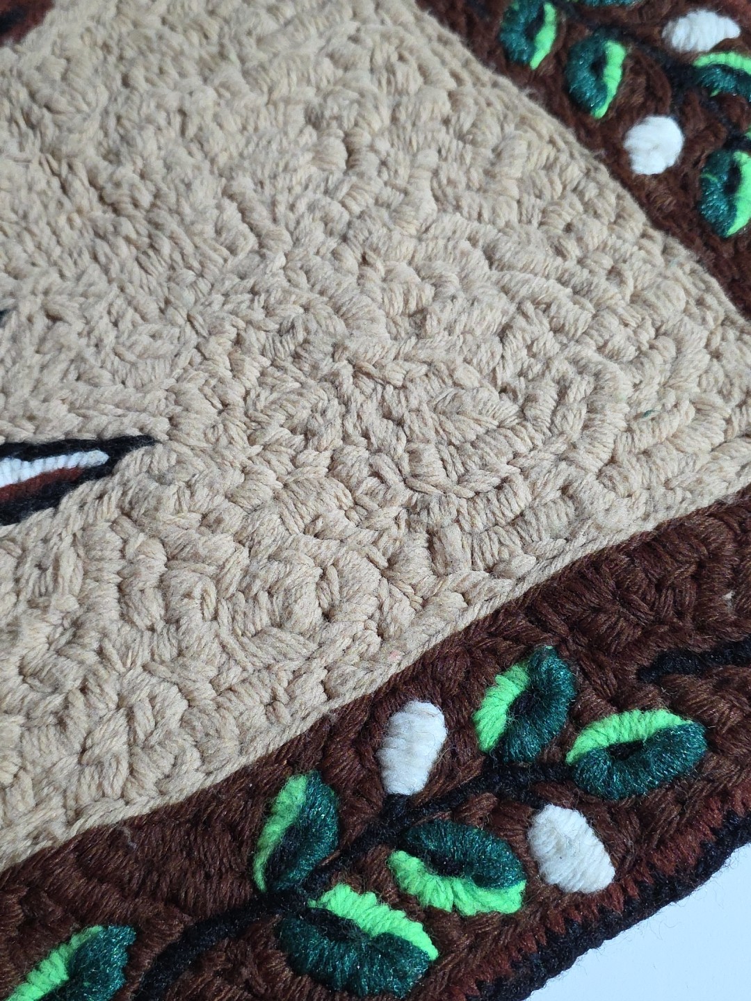 Vintage Handmade Hook Rug Eagle Design 34.5″ X 21″