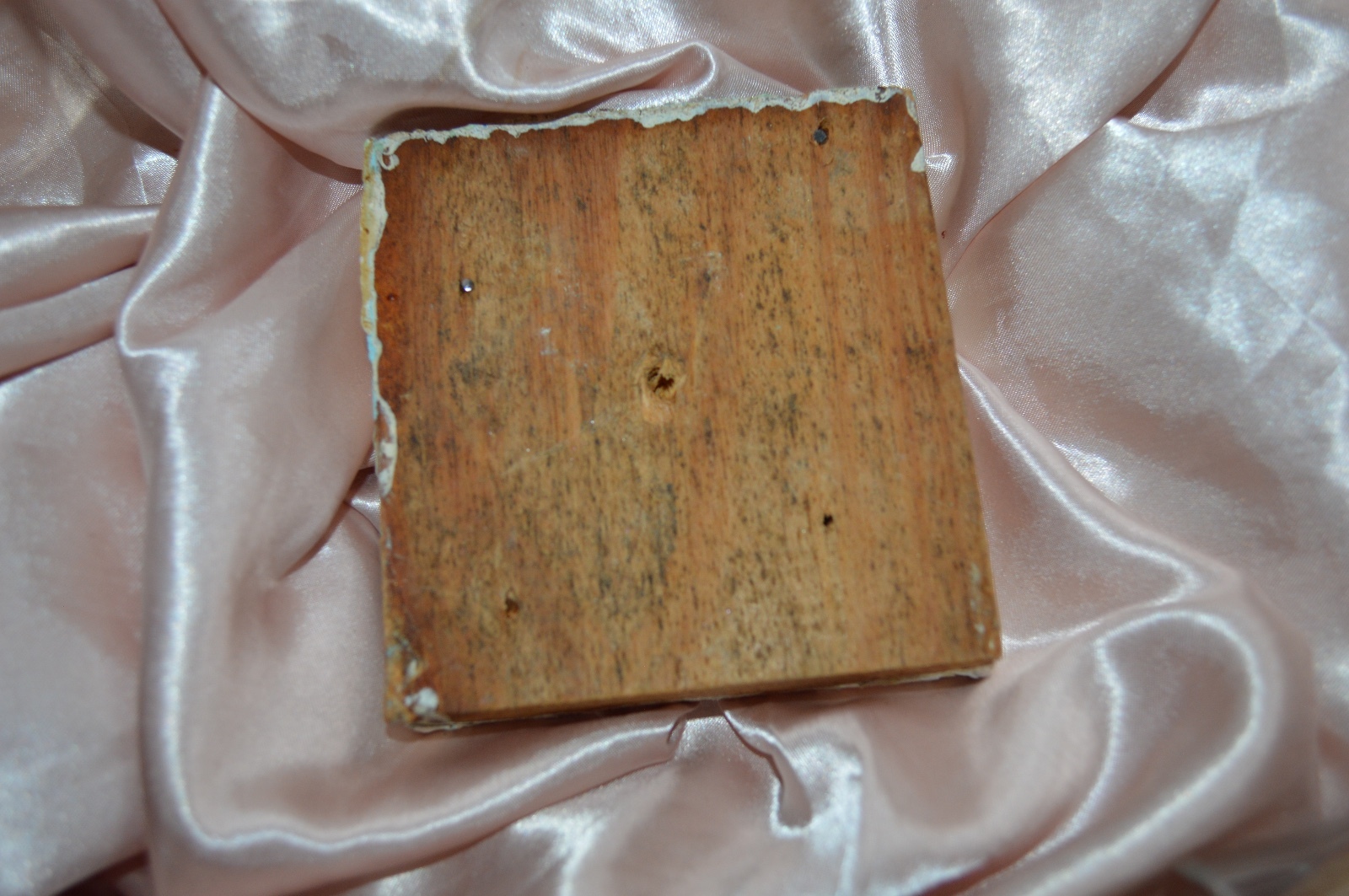 Antique Corner Square Molding Primitive 4″