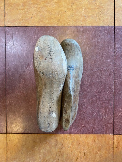 vintage women’s wooden shoe lasts size 5.5 circa 1960’s private collection