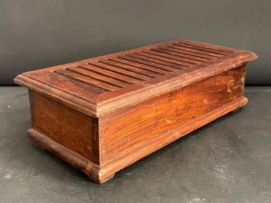 OLD VINTAGE HANDMADE WOODEN 3 COMPARTMENT PEN / INK BOTTLE MULTIPURPOSE BOX