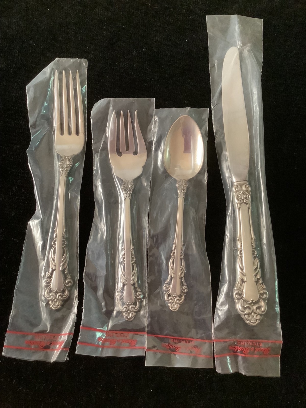 Reed and Barton GRANDE RENAISSANCE 4 pc. place setting(s) – new