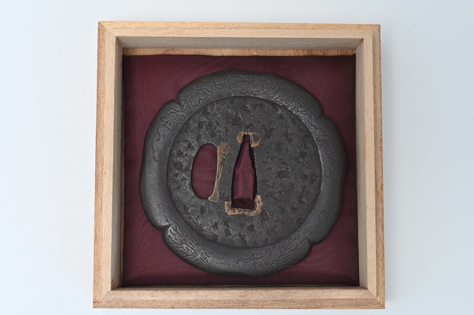 Tsuba Japanese antique Iron Mumei grape design Edo era