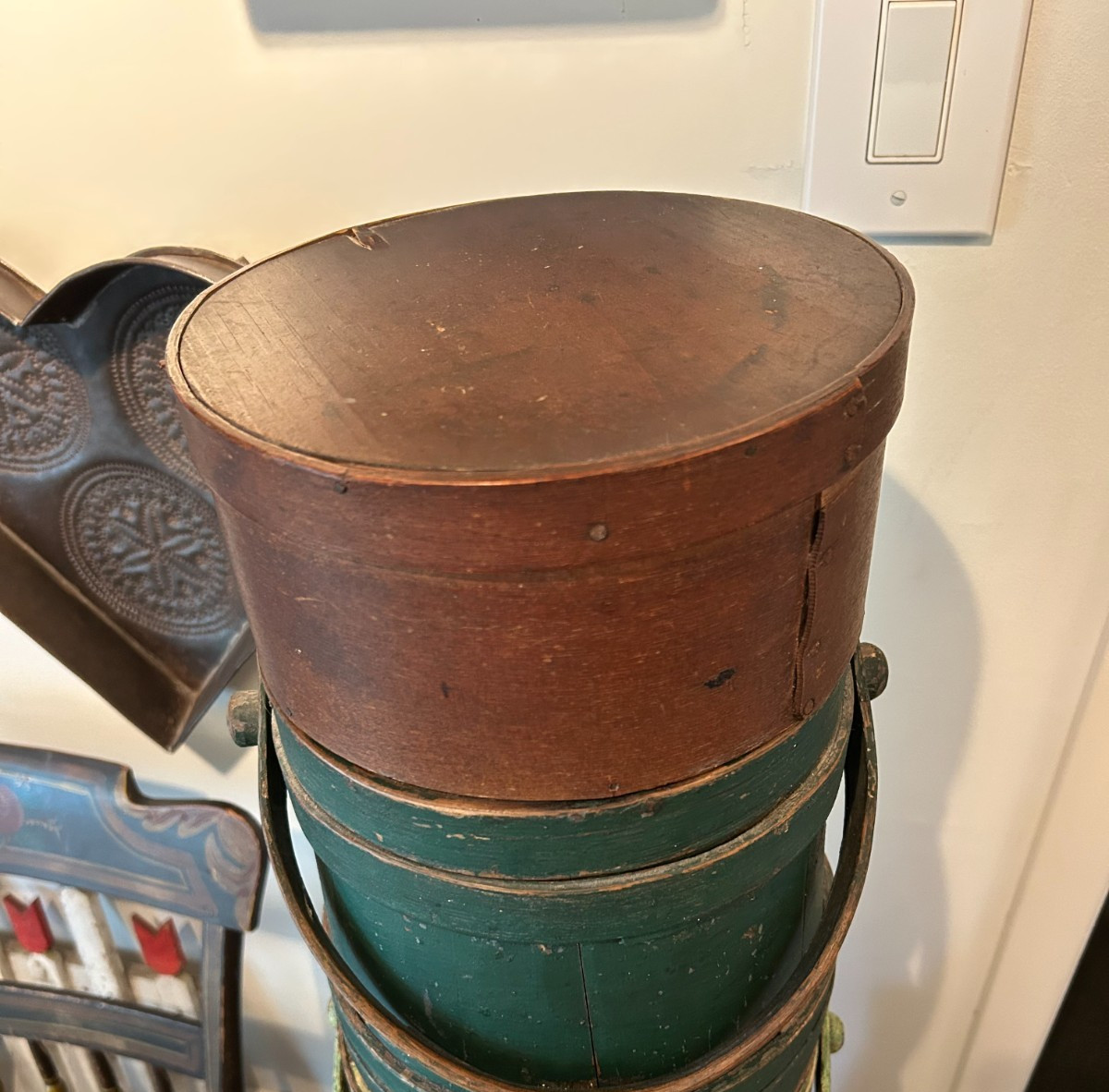 Early Antique Primitive Round Bentwood Pantry Box 8 3/4″ x 4″