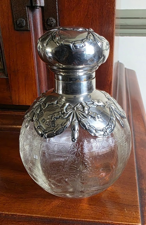 Remarkable Sterling Perfume Bottle Ribbons Bows & Swags J & W Deakin, Sheffield