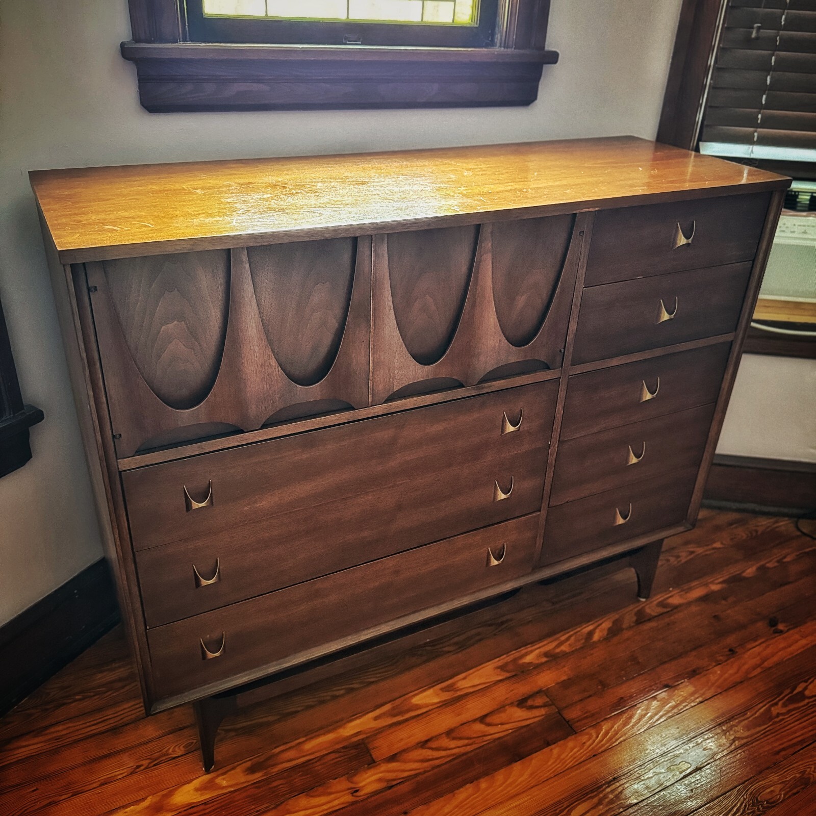 Broyhill Brasilia Mid Century Walnut Magna Dresser