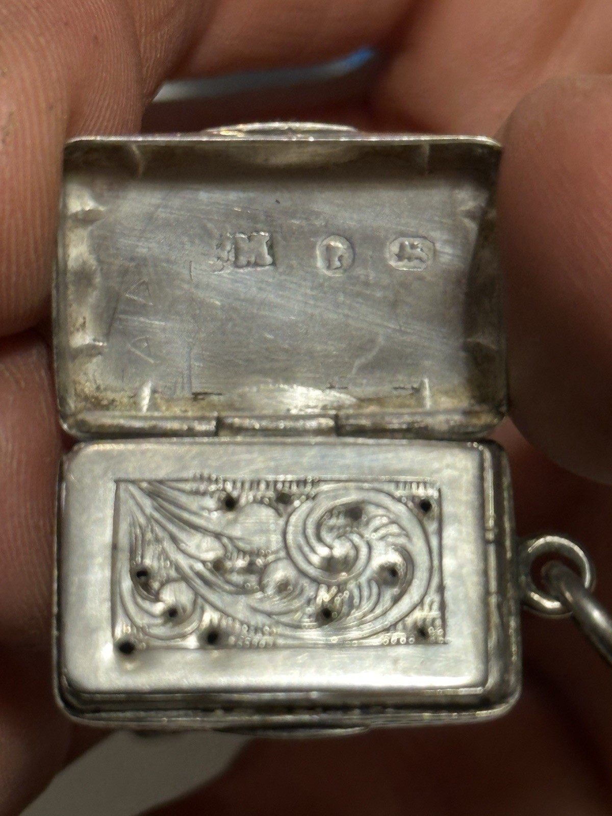 VICTORIAN SILVER VINAIGRETTE FREDERICK MARSON BIRMINGHAM 1862 PENDANT ENGRAVED