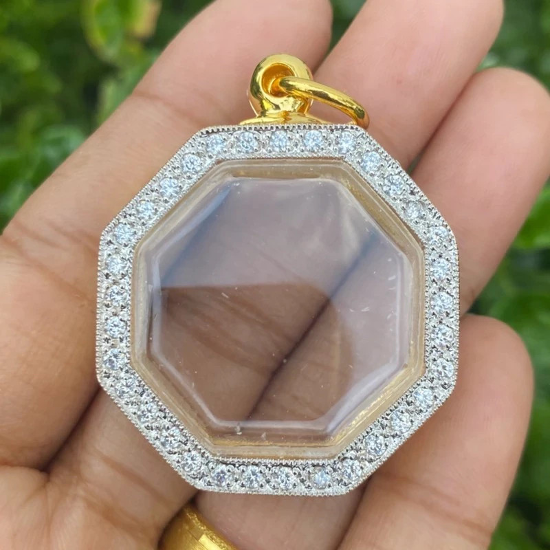 Gold Micron Empty Frame Case Thai Amulet Octagon Pendant Size 2.7 x 2.7 cm
