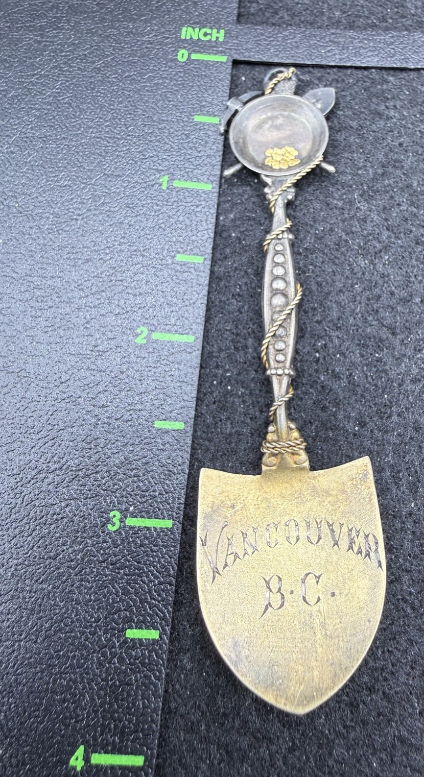 VANCOUVER B.C. STERLING SILVER SOUVENIR SPADE Mayer Bros GOLD NUGGET MINING PAN