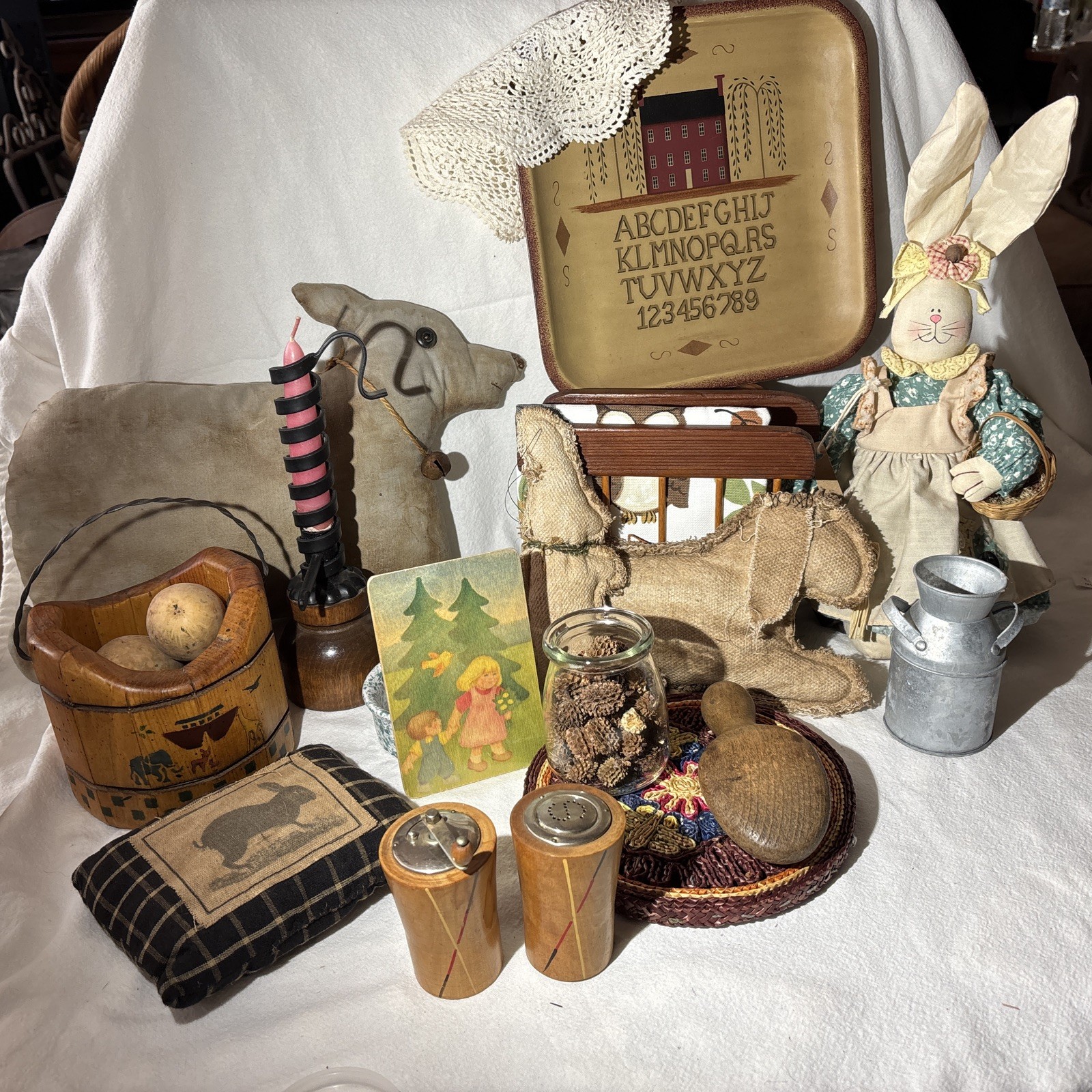 Huge Lot Primitive Farmhouse Rustic Country Decor Awesome! 22 Pieces (Lot5)