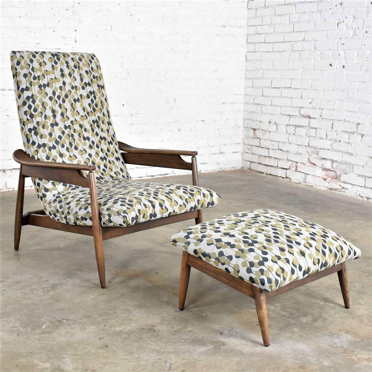 MCM Scandinavian Modern Style High Back Lounge Chair & Ottoman Attr Home Chair
