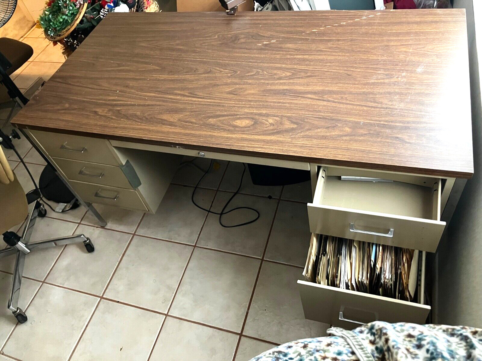 Mid-century Modern Fireproof Tanker Desk Office Set Mode Maker Vintage Metal