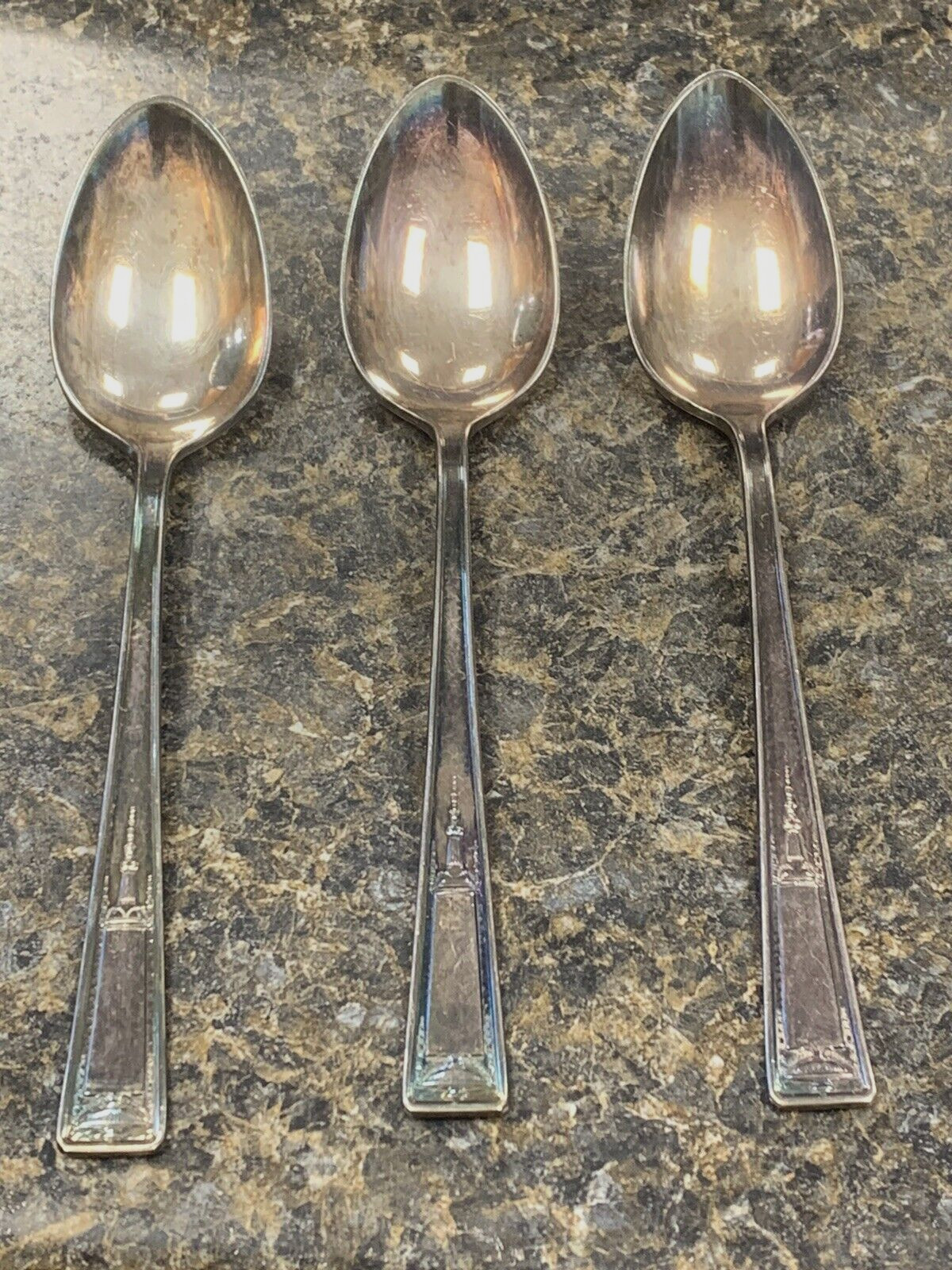 ANTIQUE R. WALLACE 1835 BUCKINGHAM NO MONO PAT. 1924 SET OF 3 SPOONS (16/B/6)
