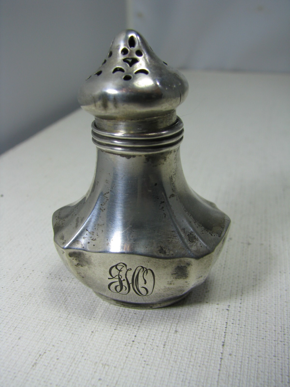 Set of Two Sterling Silver Gorham A8398 Individual Salt & Pepper Shakers