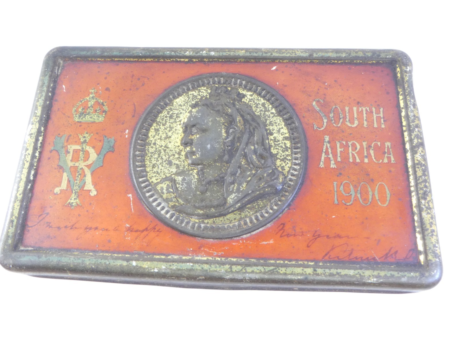 (RefJOH44) Antique South Africa 1900 Queen Victoria VR small hinged tin rectangu