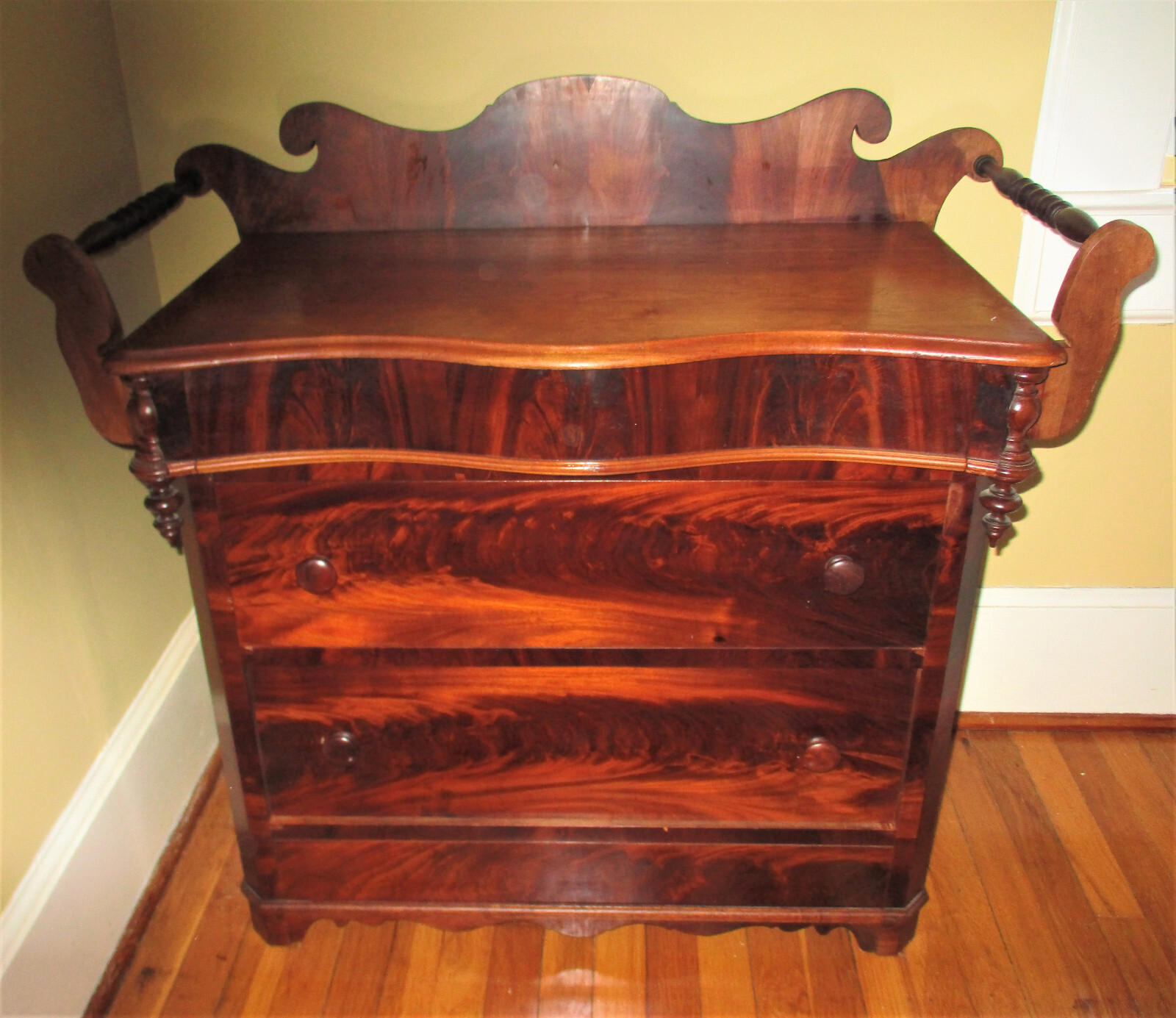 Antique Sheraton Cherry w/ Flame Mahogany Drawers Fronts Washstand / Commode