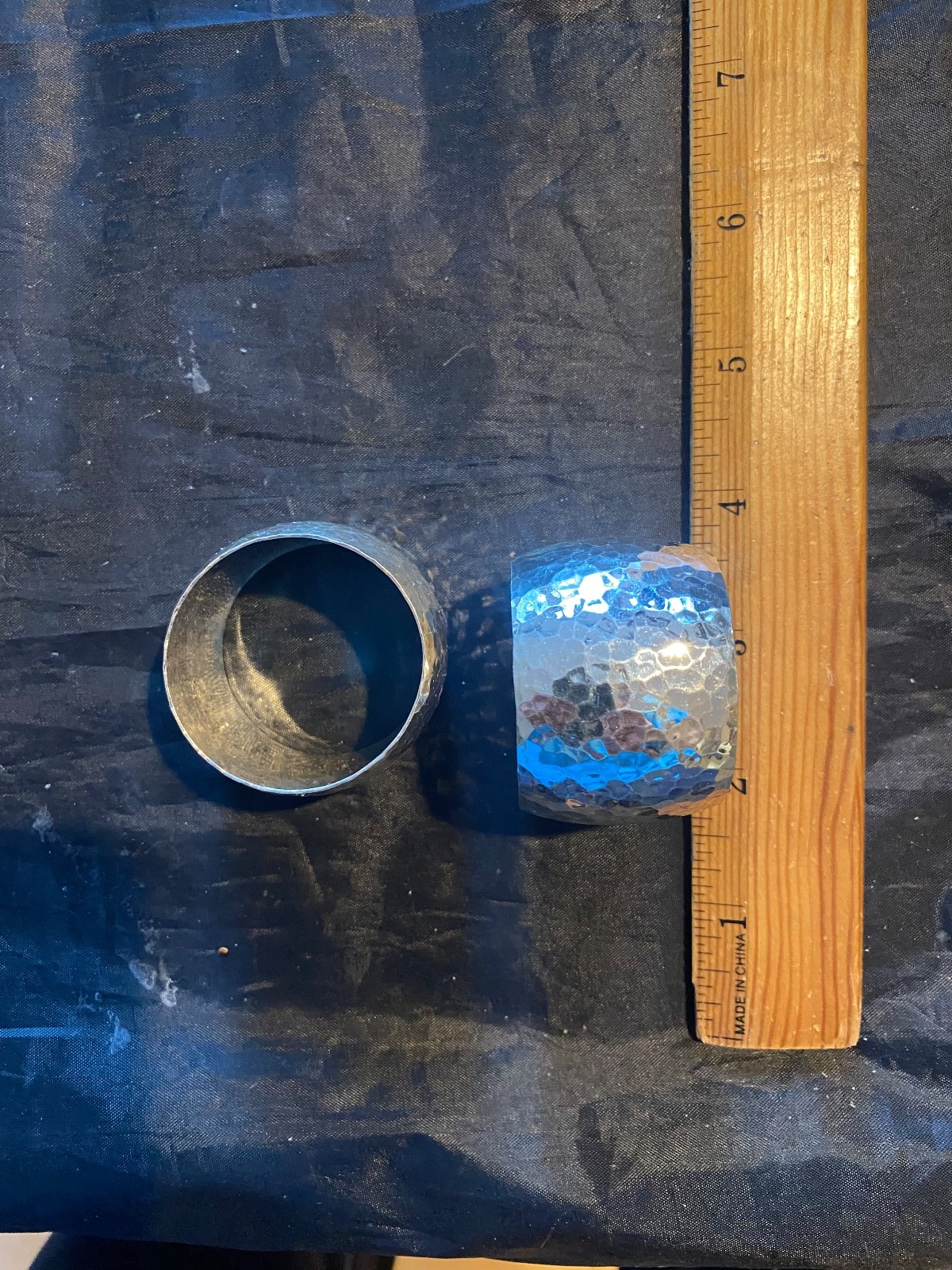 1 STERLING SILVER NAPKIN RING 1960’S ring is 1 1/8″ in width HAND HAMMERED