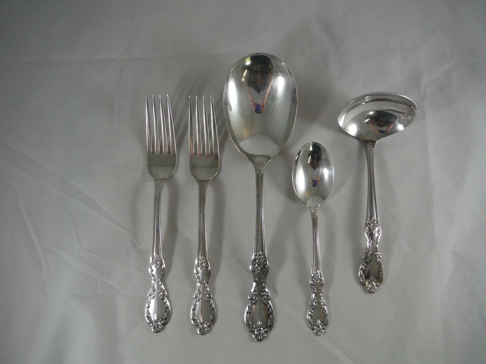 Wm Rogers MFG Extra Plate Grand Elegance Ladle Casserole Spoon Fork Silver 5 Pcs