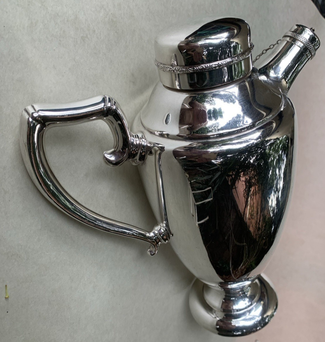 Art Deco Silver Plated Cocktail Shaker Mixer Crusader Silcraft Melbourrne Vnt.