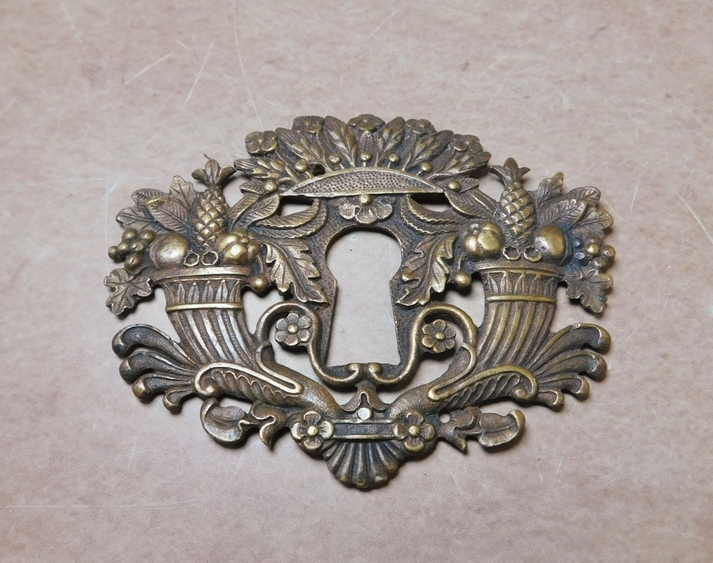 Antique key hole cover plate well cast Brass Bronze escutcheon ornate detail