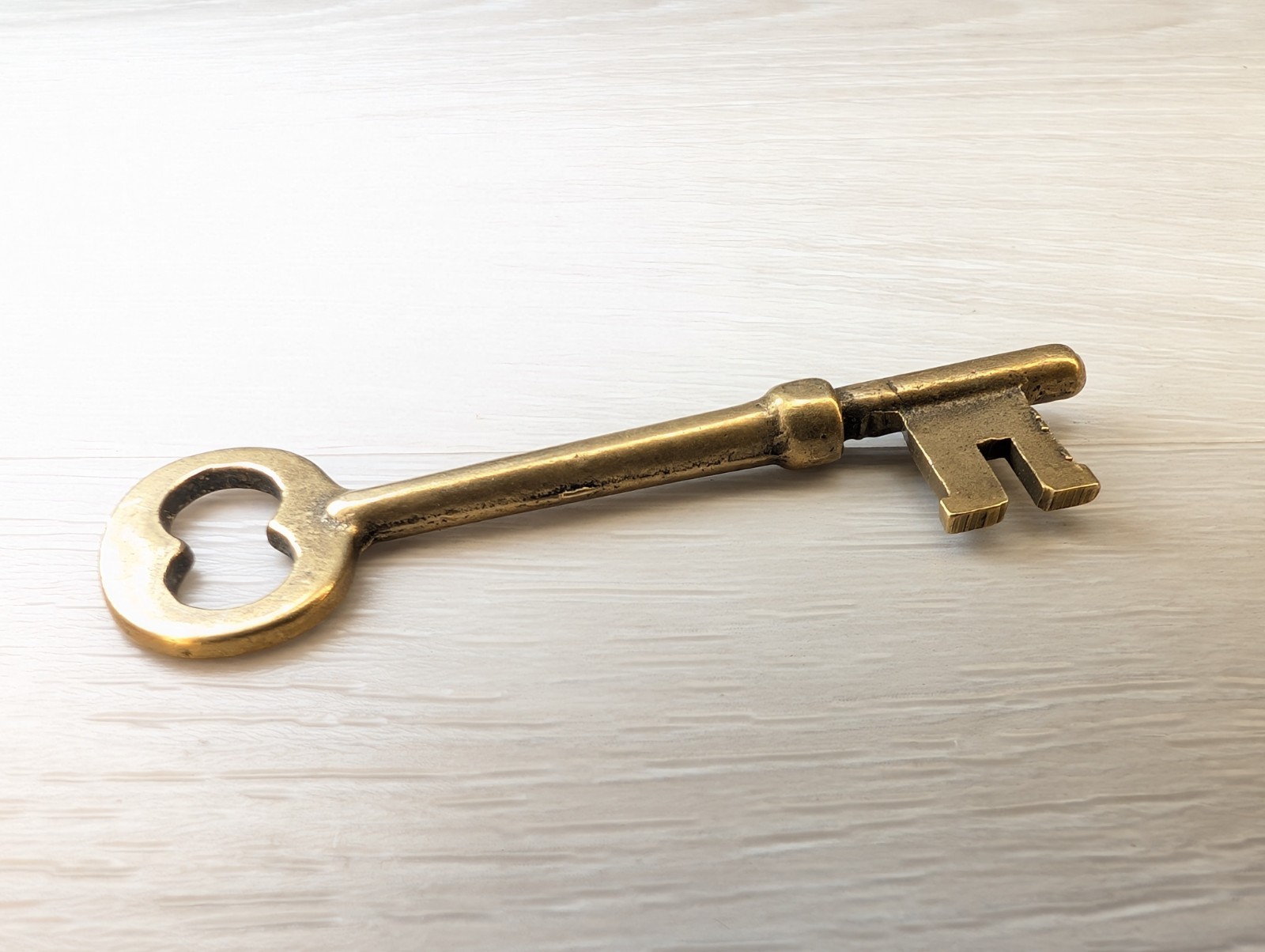 Vintage Solid Brass Skeleton Key 2.5″ Long Tarnished Art Deco Victorian
